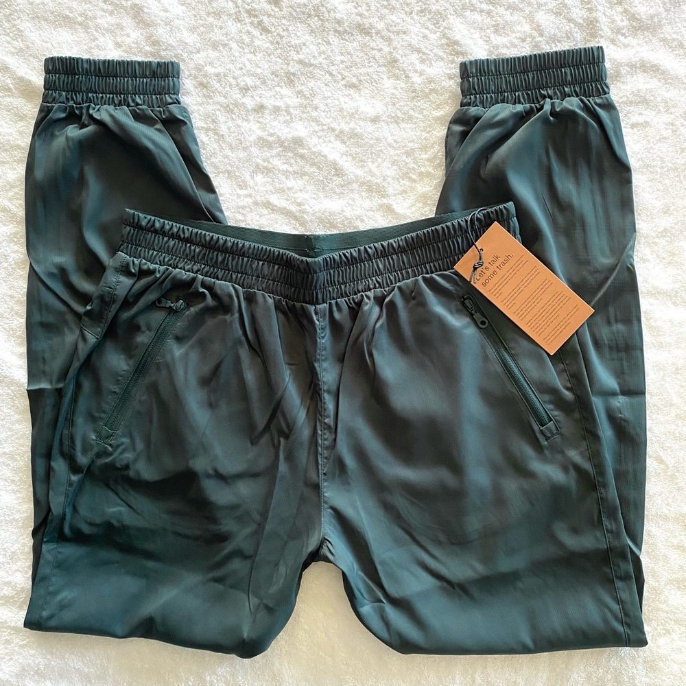 NWT Girlfriend Collective Moss Summit Track Pant, size M